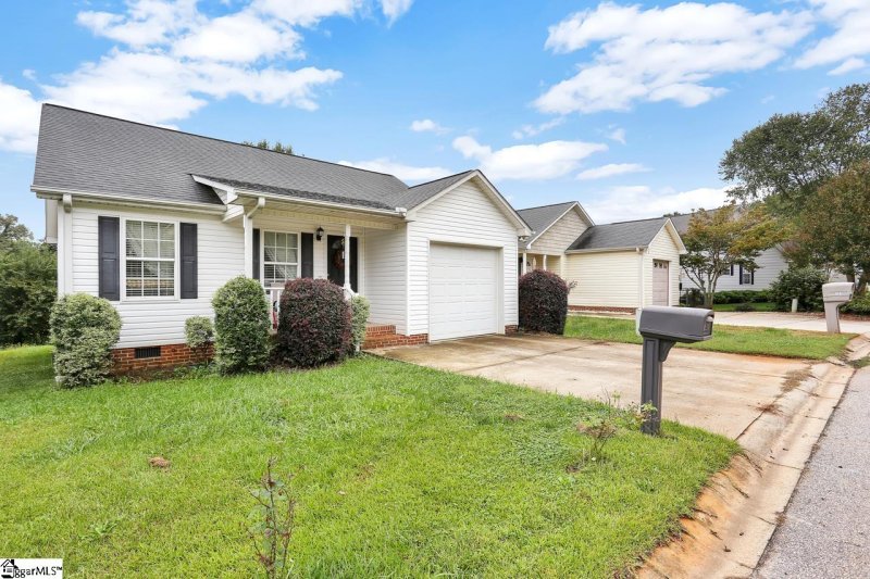 Property image 3 at 206 Cosmic Court, Greer, SC 29651