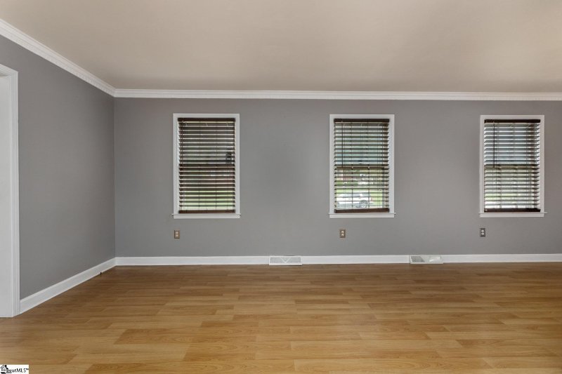 Property image 4 at 8 Rose Wood Drive, Greenville, SC 29607