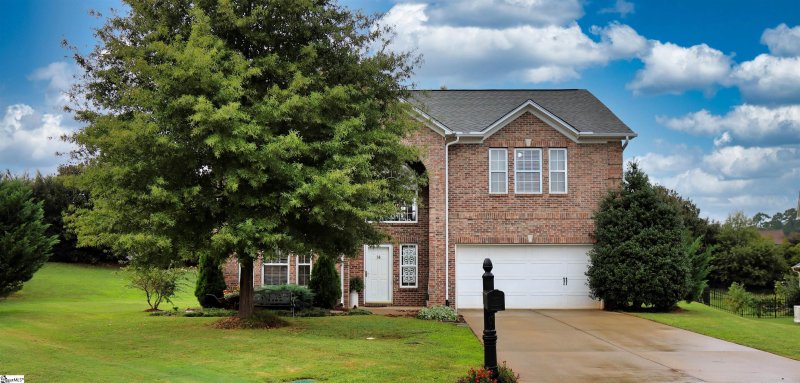 Property image 2 at 14 Plassey Lane, Greenville, SC 29609