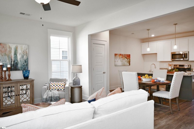 Property image 5 at 24 Arrington Avenue, Greenville, SC 29617