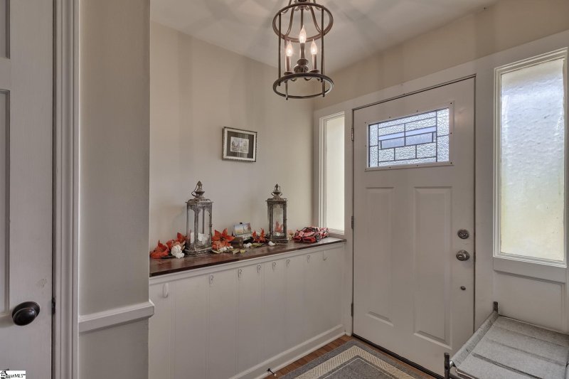Property image 2 at 9 Setfair Lane, Greenville, SC 29615