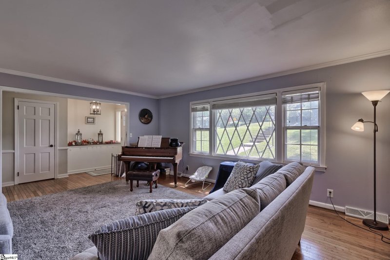 Property image 4 at 9 Setfair Lane, Greenville, SC 29615