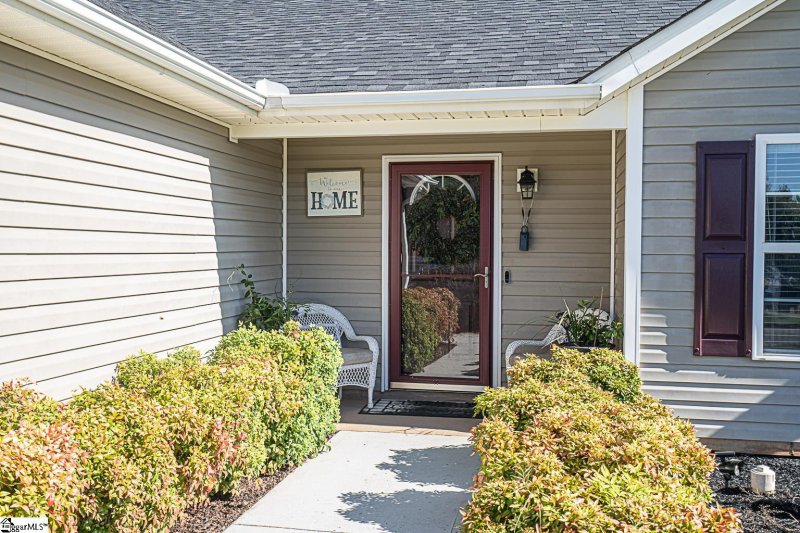 Property image 4 at 401 Brenna Lane, Piedmont, SC 29673-8180