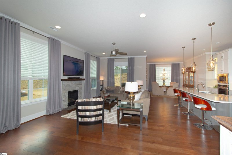 Property image 3 at 639 Ponden Drive, Greer, SC 29650