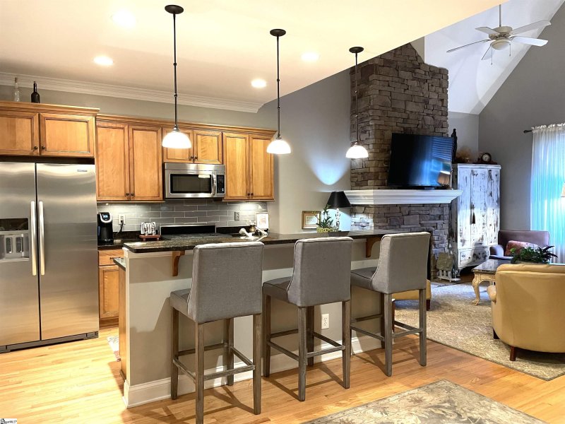 Property image 4 at 3A Edge Court, Greenville, SC 29609