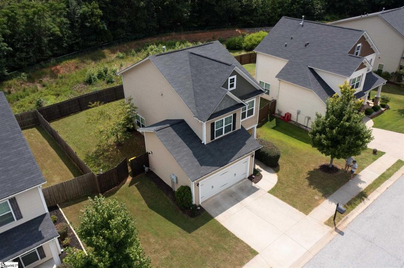 Property image 2 at 212 rivers edge Circle, Simpsonville, SC 29680