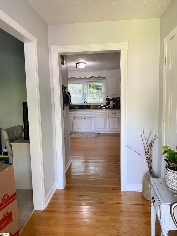 Property image 3 at 318 Woodfield Drive, Easley, SC 29642