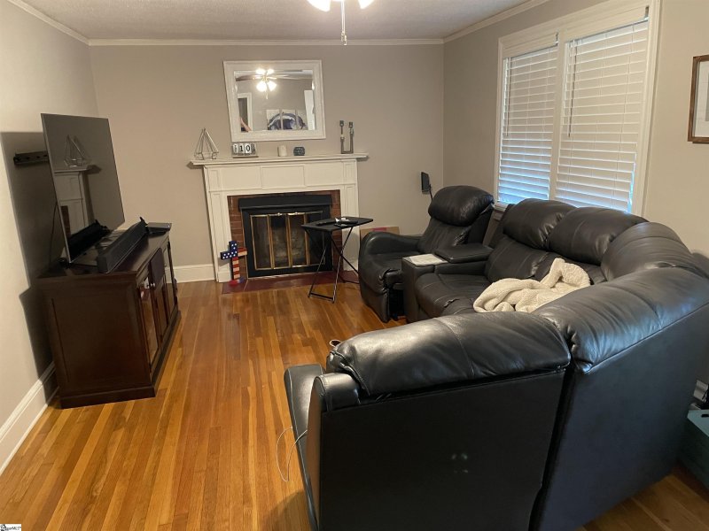 Property image 3 at 204 Ridgecrest Drive, Greenville, SC 29609