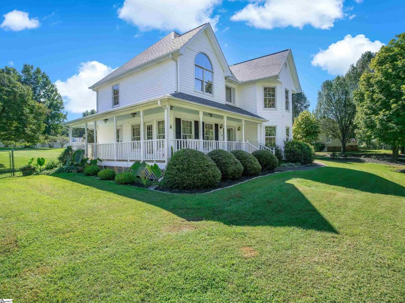 Property image 2 at 314 N Valley View Drive, Taylors, SC 29687