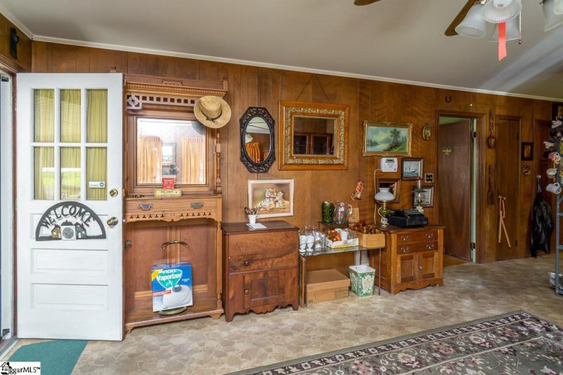 Property image 5 at 607 S Pendleton Street, Easley, SC 29640