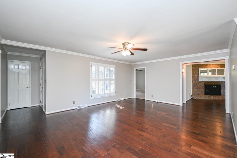 Property image 4 at 208 Johnson Road, Greer, SC 29651