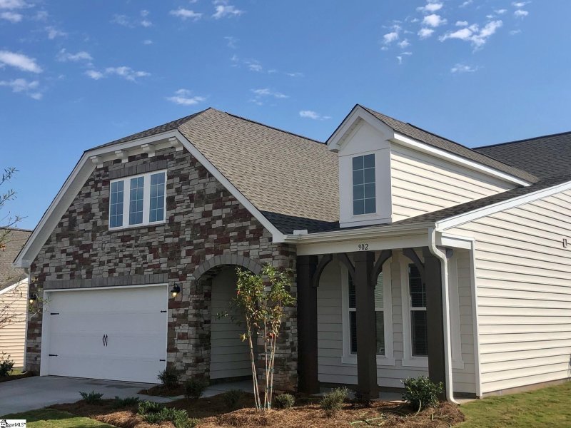 Property image 2 at 902 Miltona Lane, Greer, SC 29651