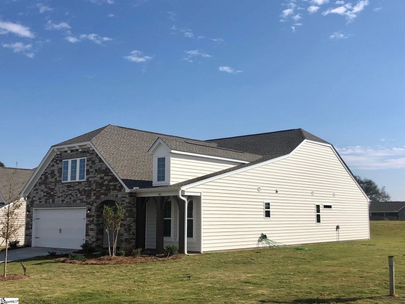 Property image 3 at 902 Miltona Lane, Greer, SC 29651