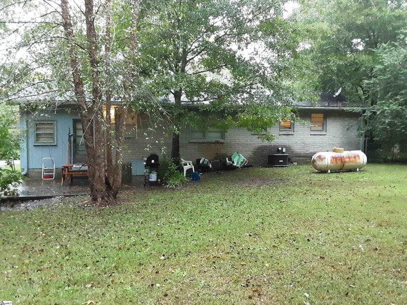 Property image 2 at 9 June Lane, Greenville, SC 29605