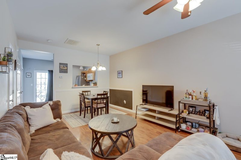 Property image 5 at 611 Graythorn Lane, Greenville, SC 29607