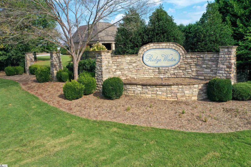 Property image 3 at 117 Ridgewater Court, Fountain Inn, SC 29644
