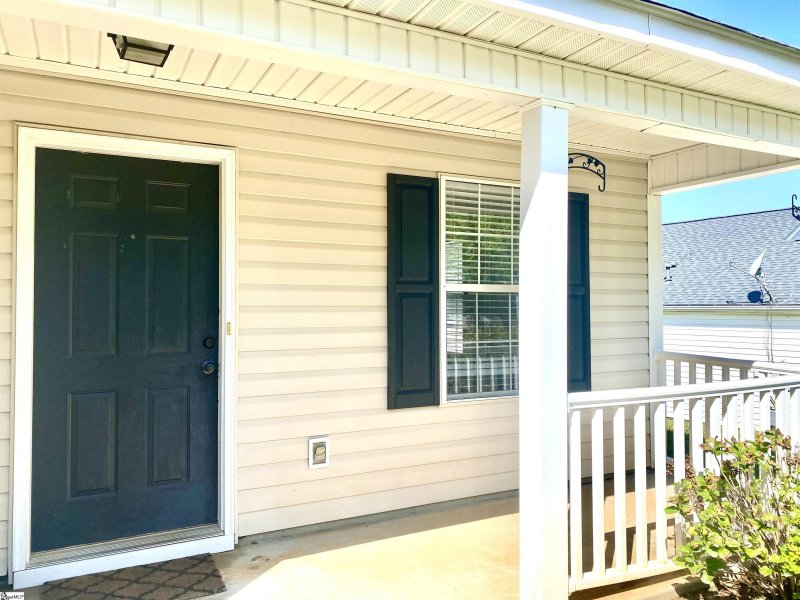 Property image 4 at 320 Hampton Ridge Drive, Greer, SC 29651