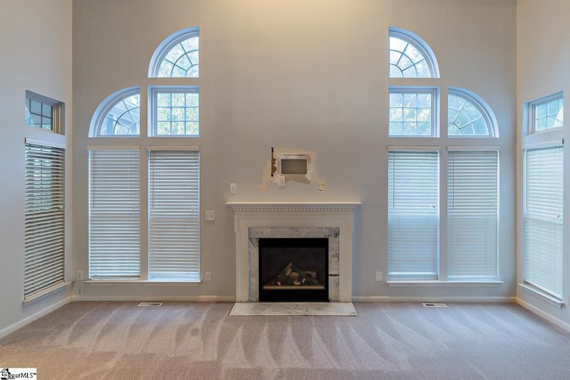 Property image 5 at 16 Suffolk Downs Way, Greenville, SC 29615