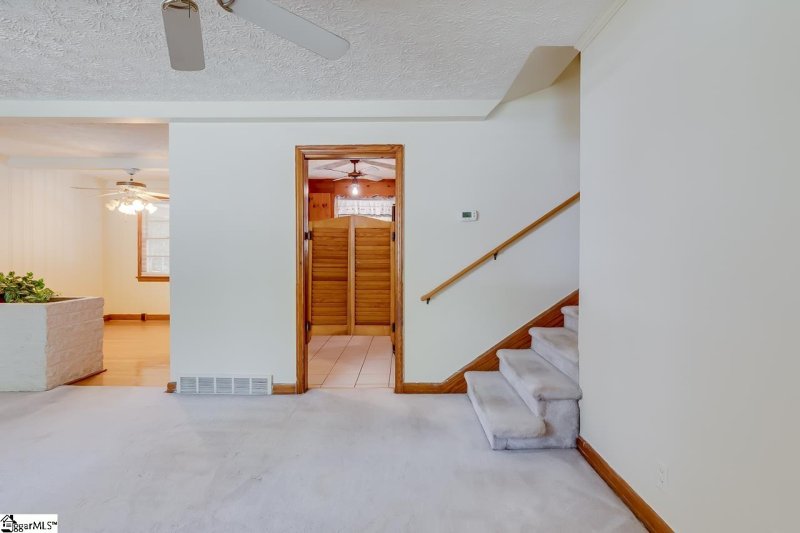 Property image 2 at 201 S Wingate Road, Greenville, SC 29605