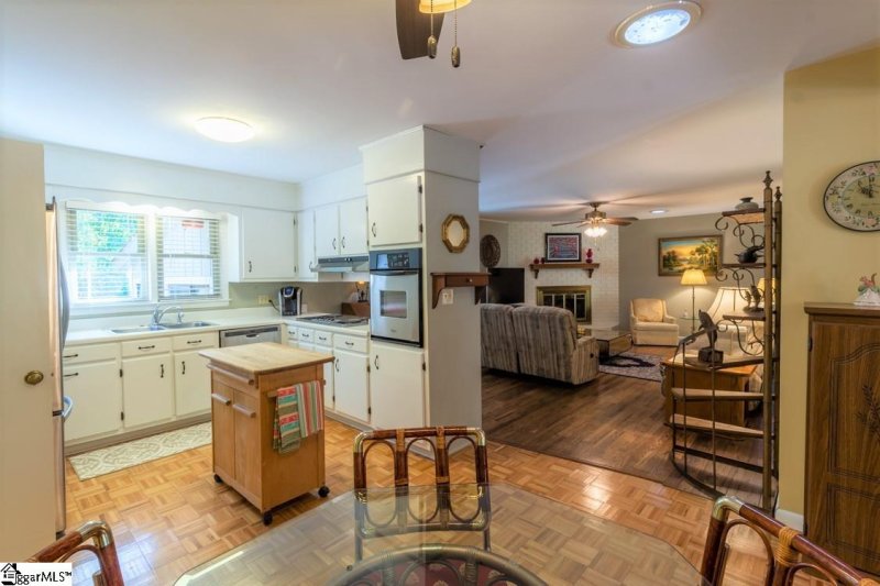 Property image 3 at 206 Asbury Circle, Easley, SC 29640