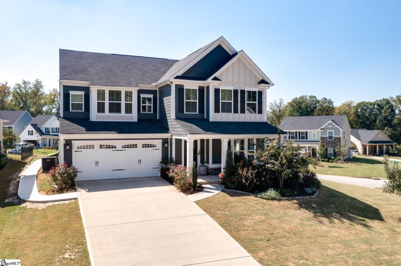 Property image 2 at 223 Limberlock Way, Simpsonville, SC 29681