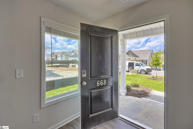 Property image 5 at 8 Ashborne Lane, Simpsonville, SC 29681