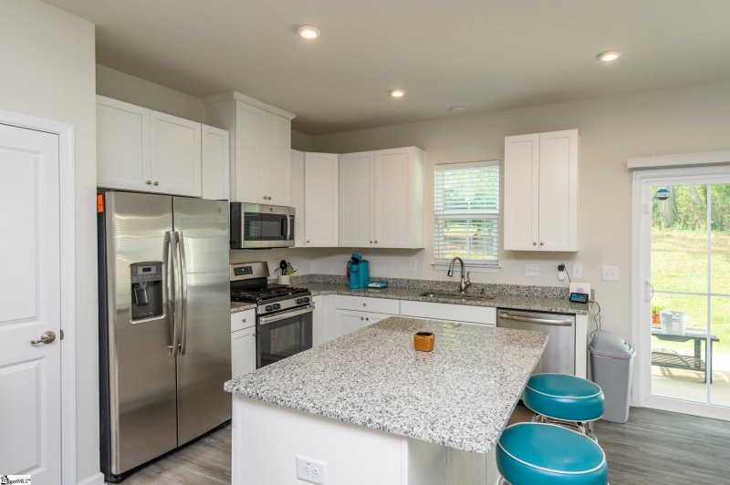 Property image 5 at 19 Country Dale Drive, Greer, SC 29650