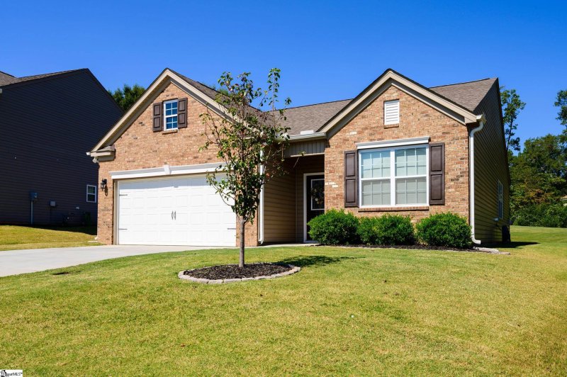 Property image 2 at 238 addlestone Circle, Fountain Inn, SC 29644