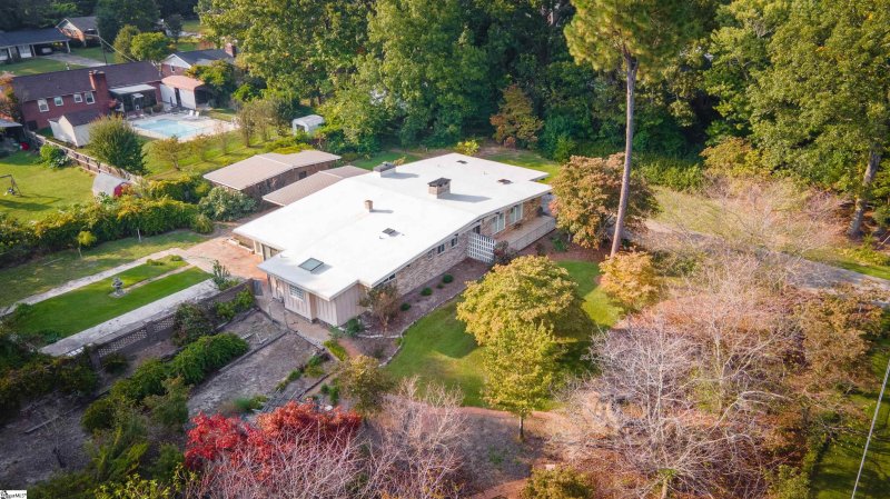 Property image 3 at 6 Thames Drive, Taylors, SC 29687