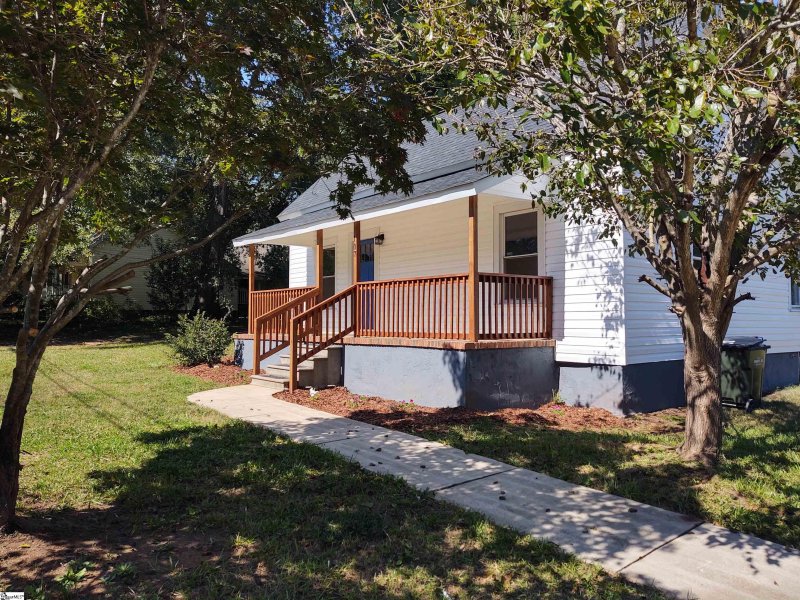 Property image 3 at 107 Turner Street, Easley, SC 29640