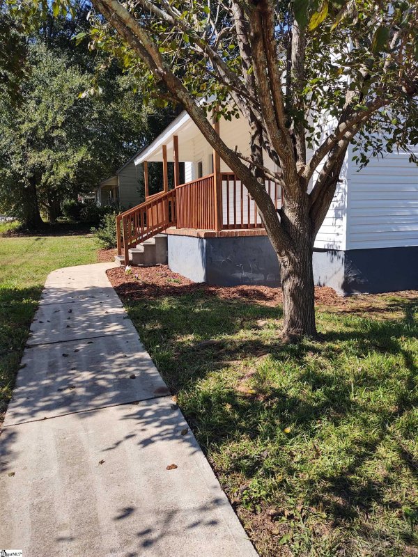 Property image 4 at 107 Turner Street, Easley, SC 29640