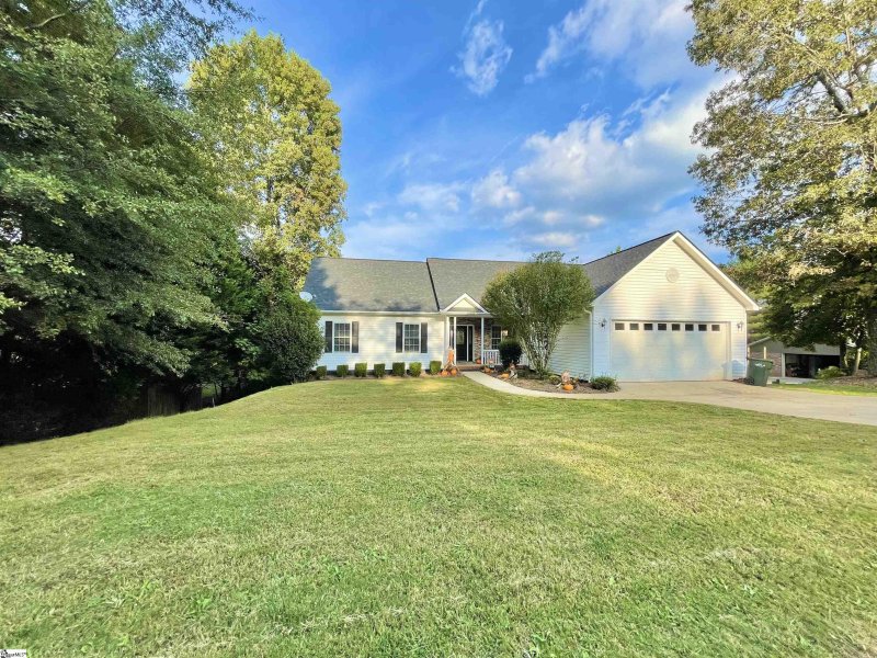 Property image 2 at 118 Windamere Road, Easley, SC 29640
