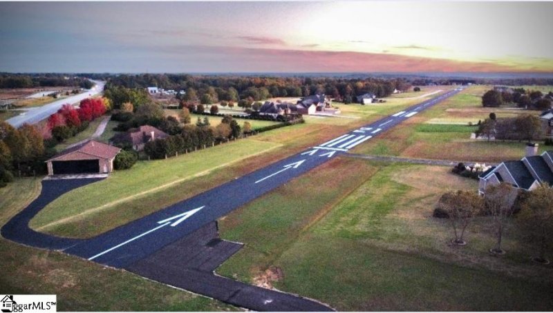 Property image 5 at 221 Vista Pointe Drive, Greer, SC 29561