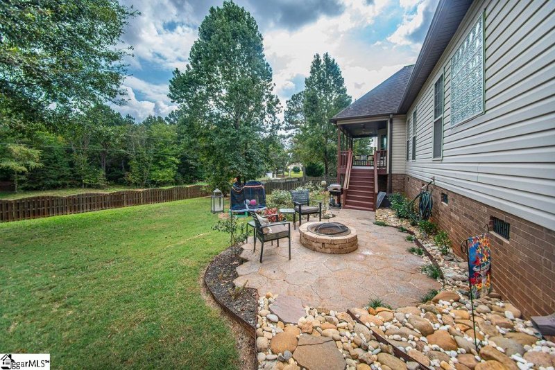 Property image 5 at 623 Secretariat Drive, Boiling Springs, SC 29316