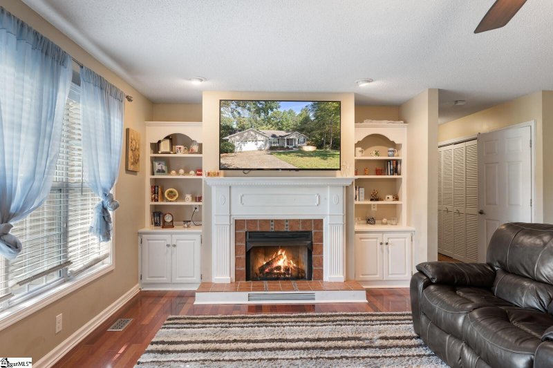 Property image 4 at 109 Magnolia Way, Seneca, SC 29672