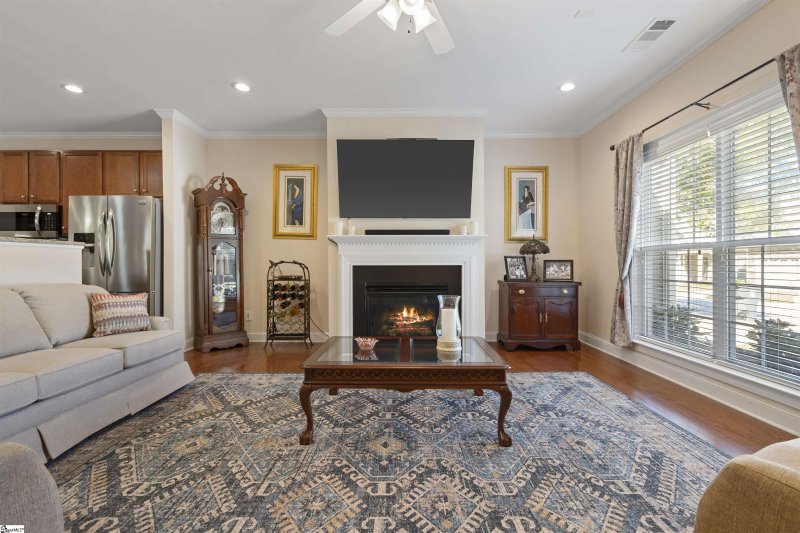 Property image 2 at 216 Louisville Drive, Greenville, SC 29607