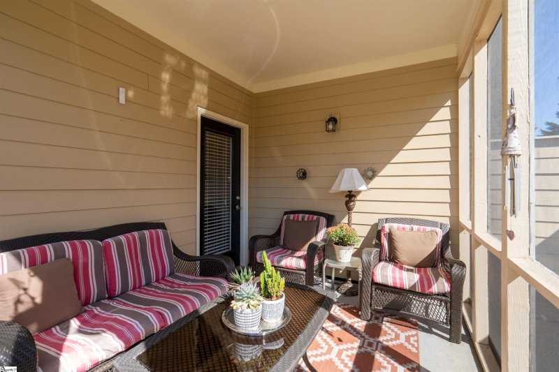 Property image 4 at 216 Louisville Drive, Greenville, SC 29607