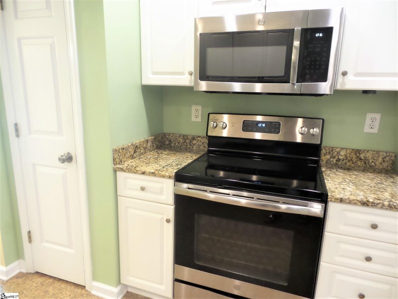 Property image 5 at 534 E Abington Way, Spartanburg, SC 29301