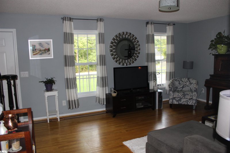 Property image 3 at 211 Edwards Mill Road, Taylors, SC 29687