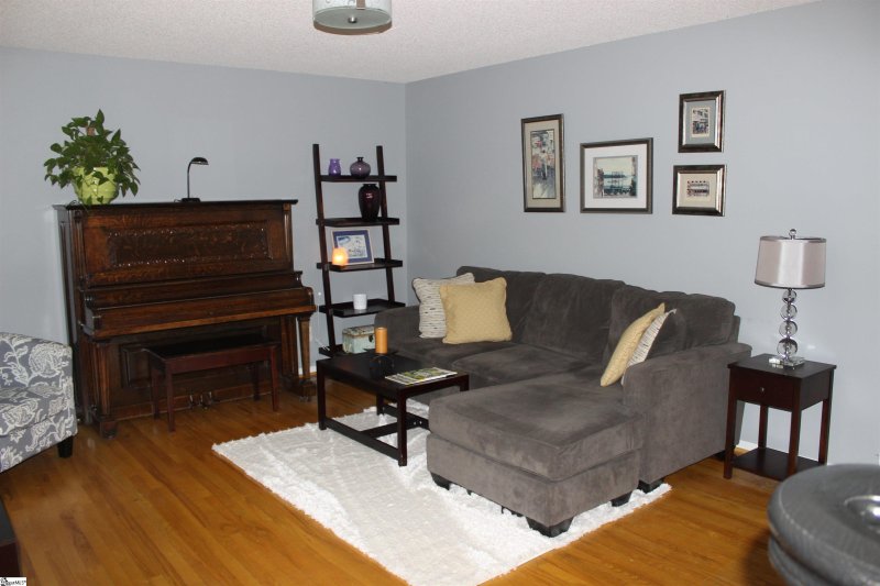 Property image 5 at 211 Edwards Mill Road, Taylors, SC 29687