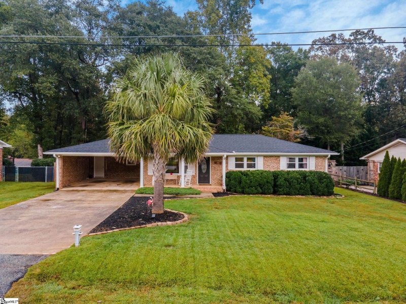 Property image 2 at 16 Tazewell Drive, Greenville, SC 29617