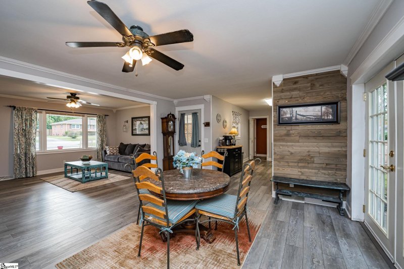 Property image 4 at 16 Tazewell Drive, Greenville, SC 29617