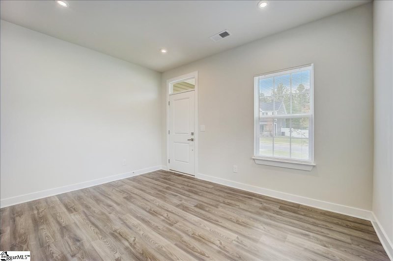 Property image 3 at 32 Wiltshire Circle, Easley, SC 29642