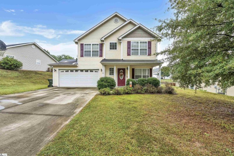 Property image 2 at 138 Maximus Drive, Greer, SC 29651