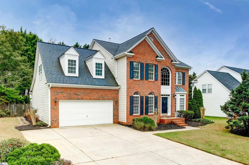 Property image 2 at 9 Willow Oak Court, Simpsonville, SC 29681