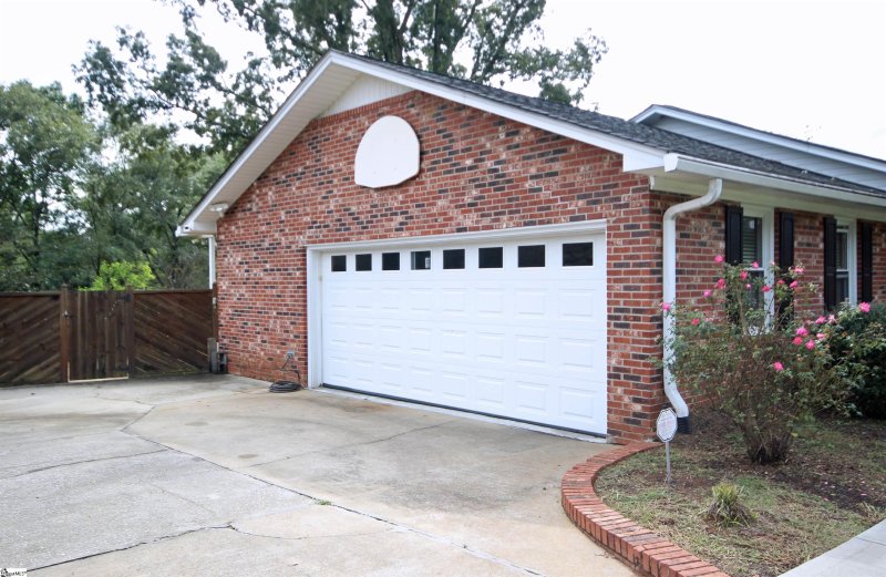 Property image 2 at 415 Westcliffe Way, Greenville, SC 29611