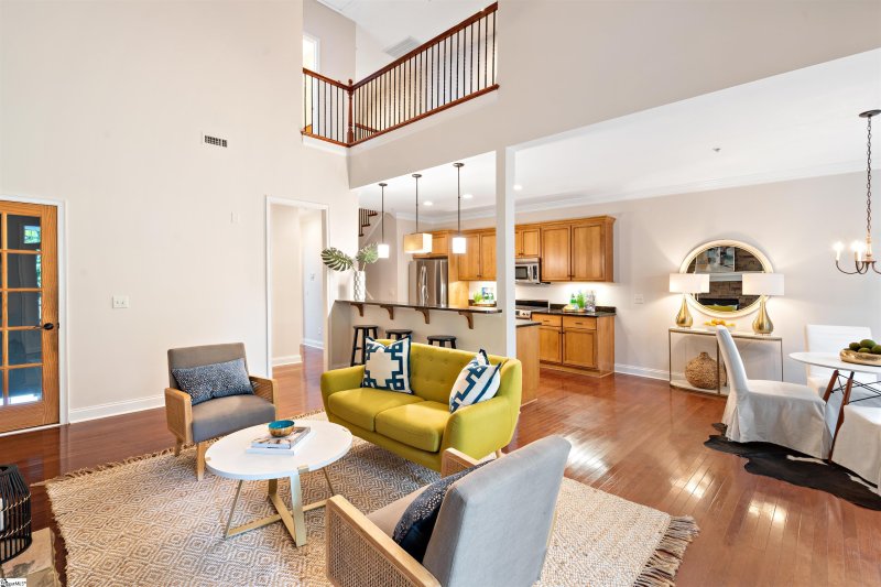 Property image 3 at 20 Edge Court, Greenville, SC 29609