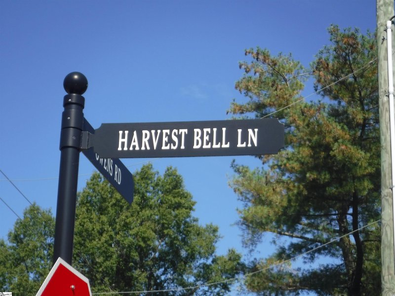 Property image 4 at 9 Harvest Bell Lane, Taylors, SC 29687