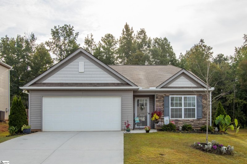 211 WILLOW GROVE Way