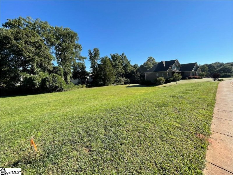 Property image 2 at 105 Bree Drive, Anderson, SC 29625